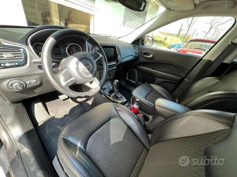 Usata Jeep Compass Night Eagle 140 CV (102 kW) 2018 Grigio SUV