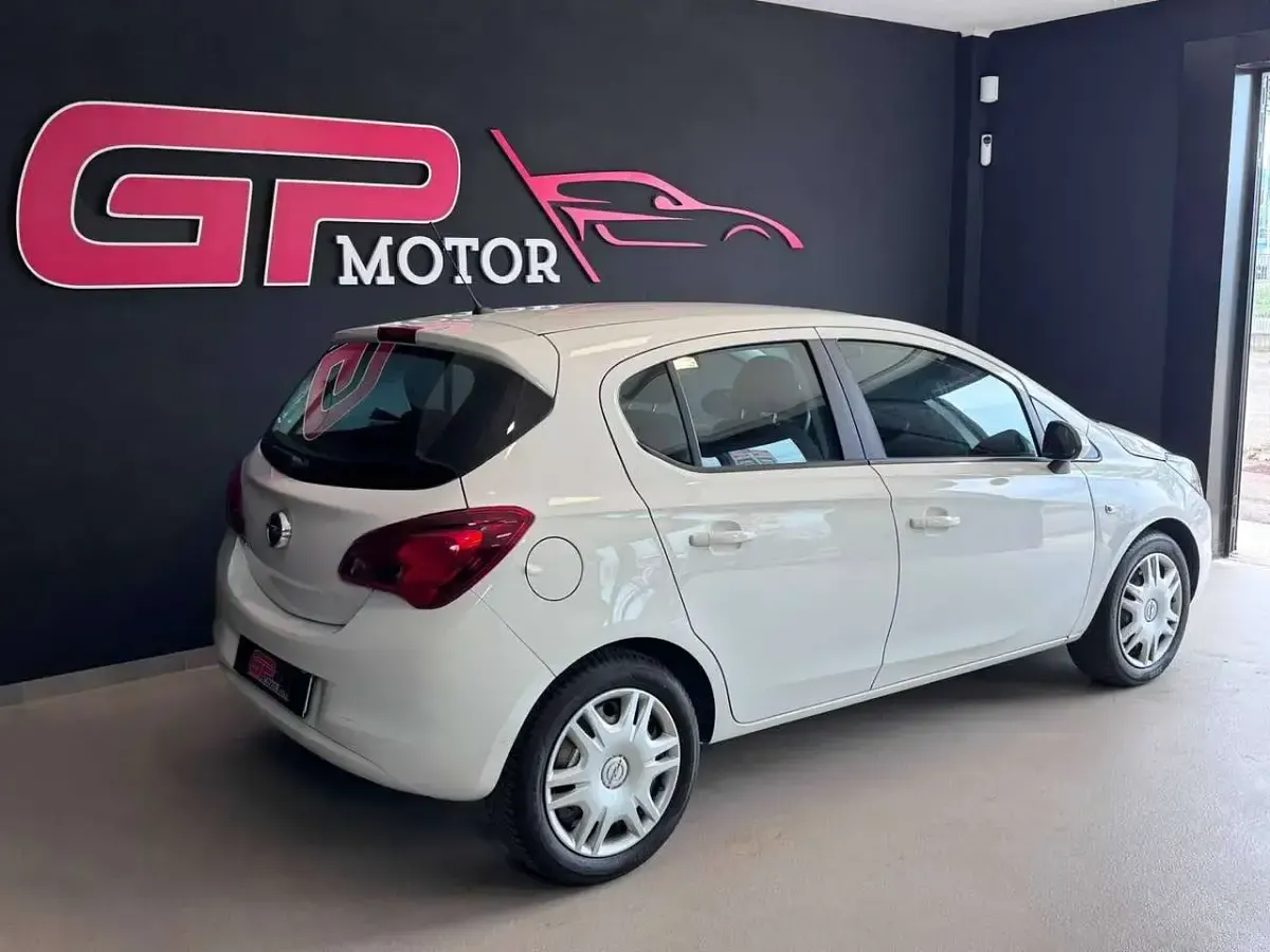 Usata Opel Corsa 90 CV (66 kW) 2016 Bianco Utilitaria