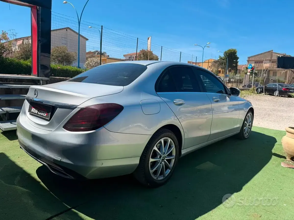 Usata Mercedes C200 Executive 136 CV (100 kW) 2016 Grigio Berlina