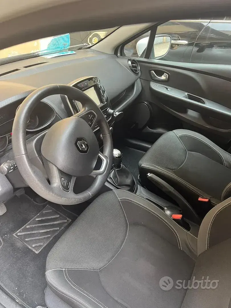 Usata Renault Clio 75 CV (55 kW) 2016 Bianco Utilitaria