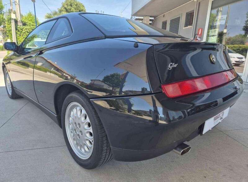 Usata Alfa Romeo GTV 150 CV (110 kW) 1997 Nero Coupé