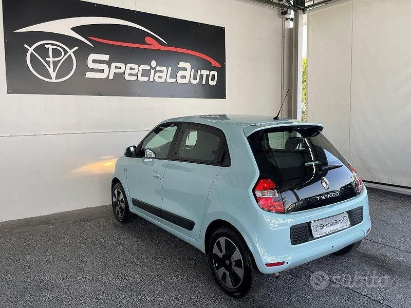 Usata Renault Twingo SE 70 CV (51 kW) 2015 Azzurro Utilitaria
