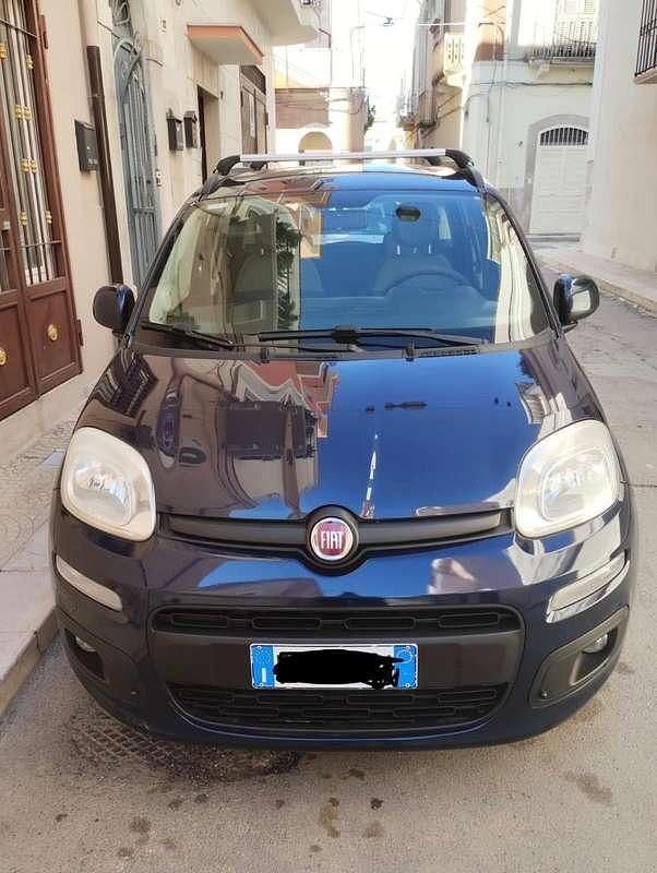 Usata Fiat Panda Pop 69 CV (50 kW) 2015 Blu/azzurro Utilitaria