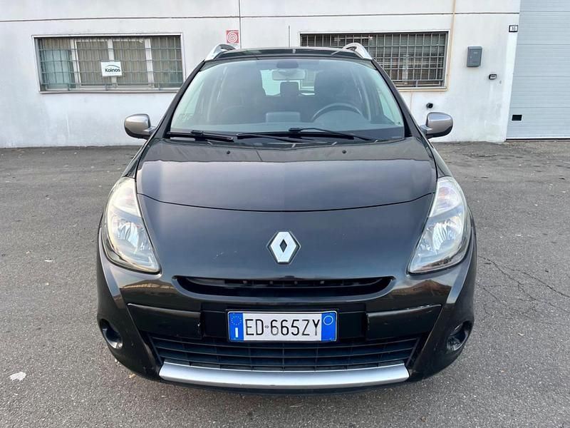 Usata Renault Clio GrandTour 75 CV (55 kW) 2011 Nero Station wagon