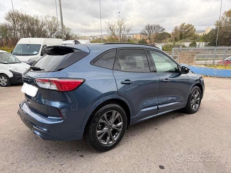Usata Ford Kuga ST-Line 120 CV (88 kW) 2021 Blu SUV