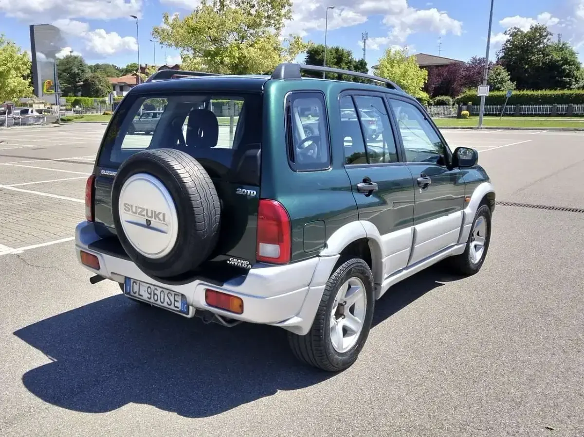 Usata Suzuki Grand Vitara 109 CV (80 kW) 2004 Verde SUV