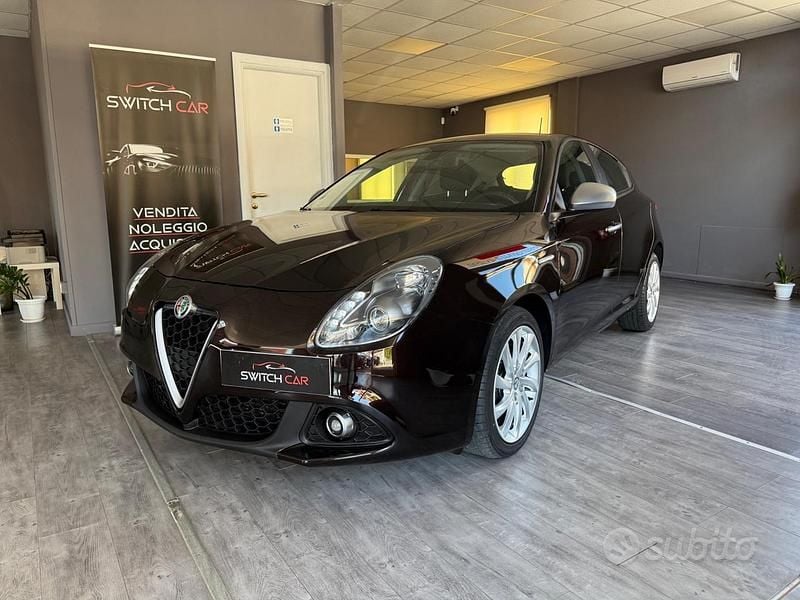 Usata Alfa Romeo Giulietta Super 120 CV (88 kW) 2018 Nero Utilitaria