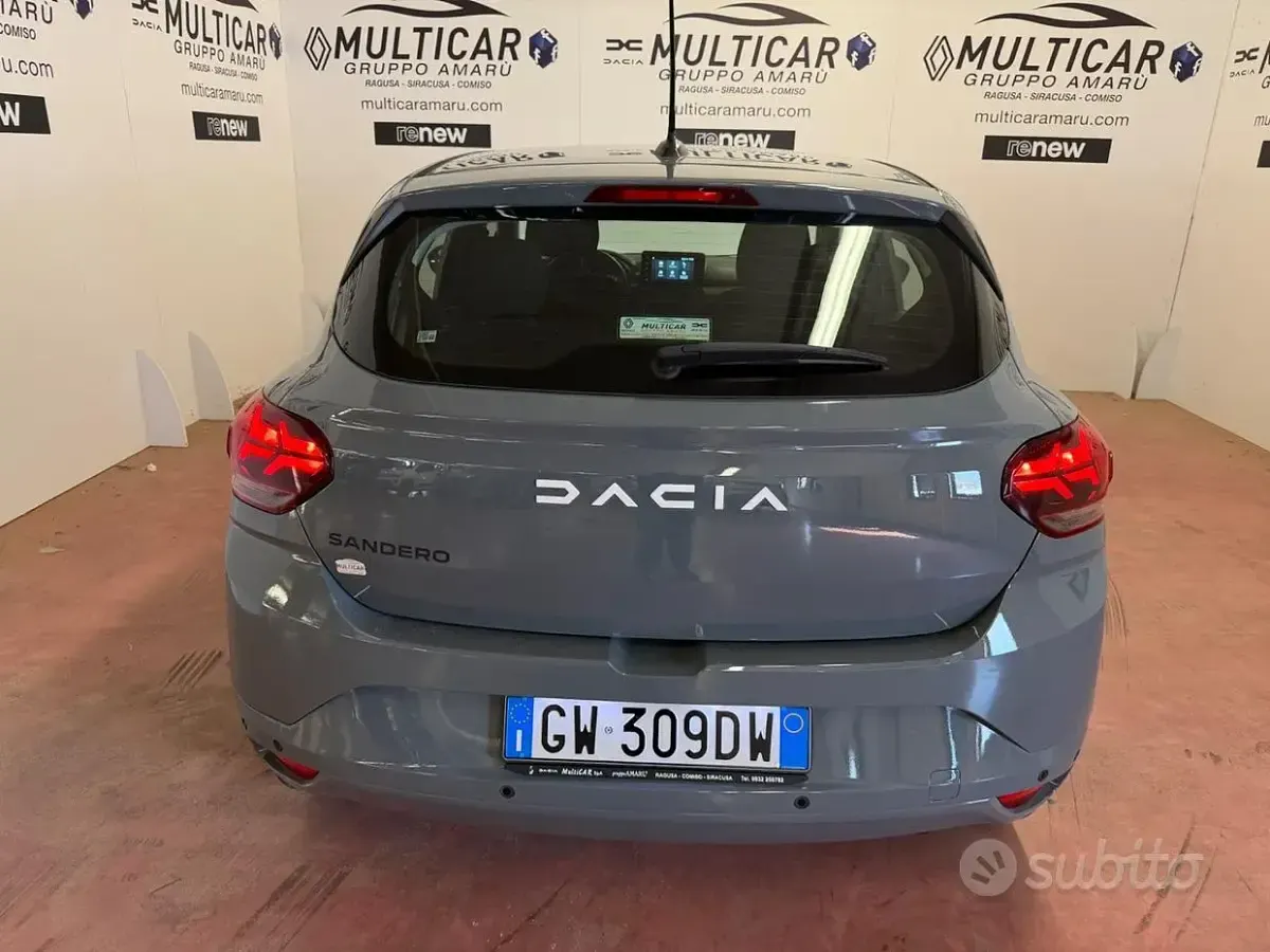 Usata Dacia Sandero Expression 91 CV (66 kW) 2024 Grigio Berlina