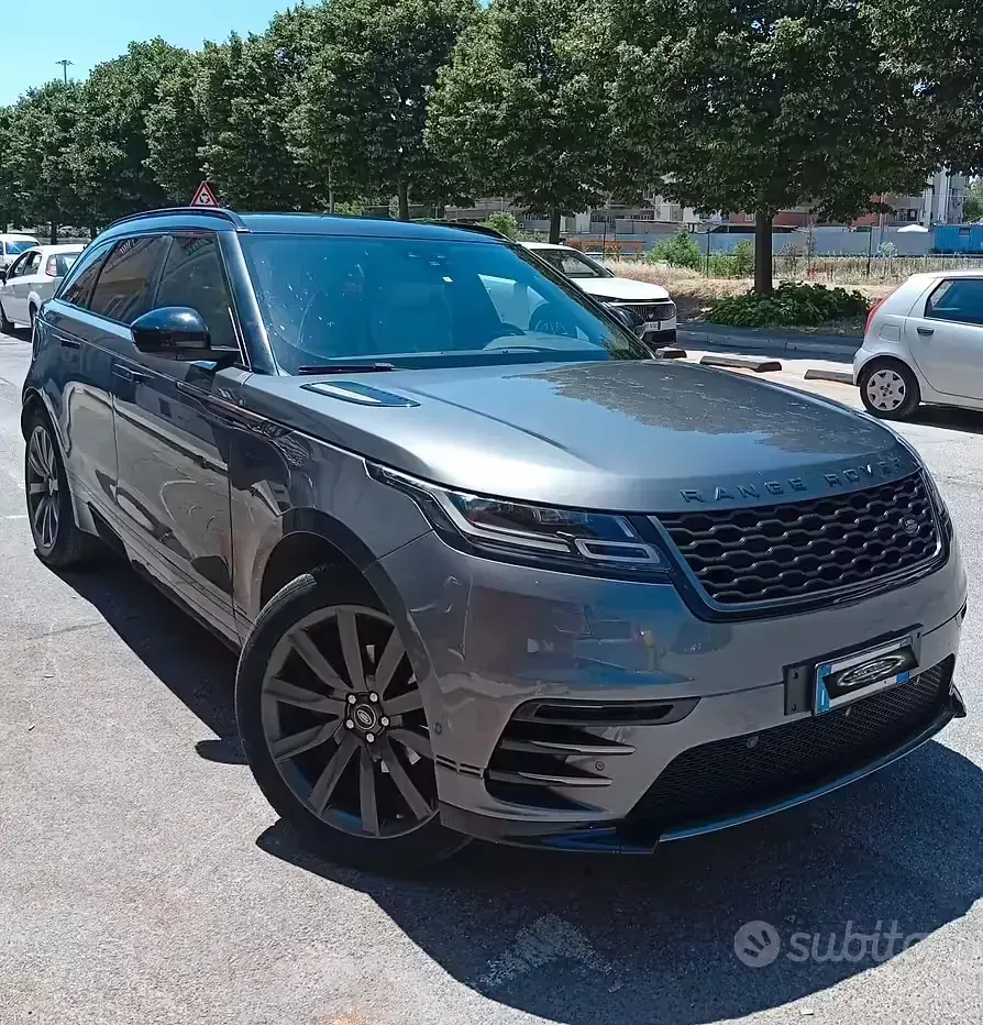Usata Land Rover Range Rover Velar R-Dynamic 241 CV (177 kW) 2017 Grigio SUV
