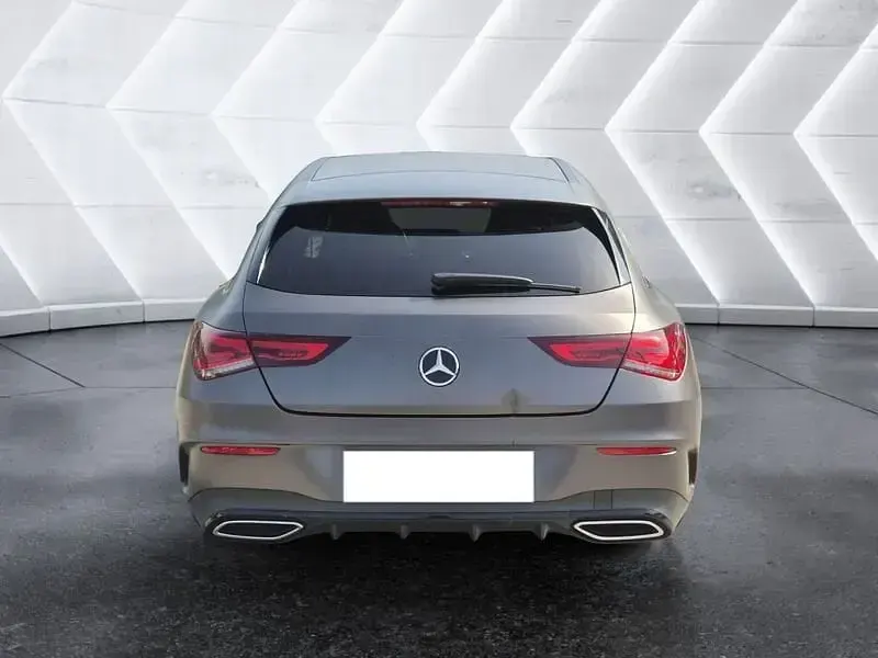 Usata Mercedes CLA200 Shooting Brake Premium 150 CV (110 kW) 2023 Nero Station wagon