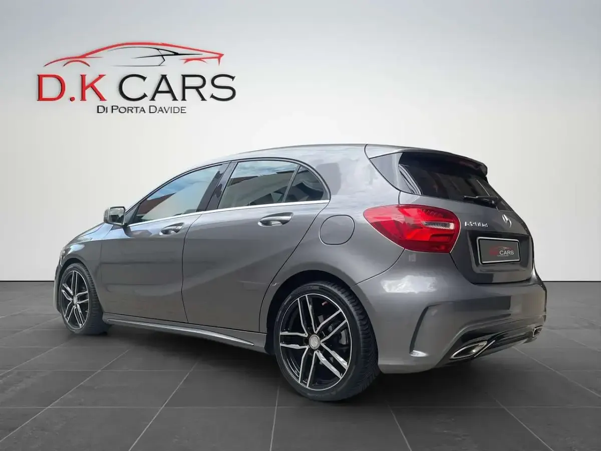 Usata Mercedes A200 136 CV (100 kW) 2016 Grigio Utilitaria