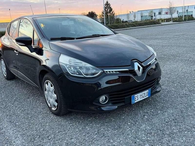 Usata Renault Clio IV 75 CV (55 kW) 2014 Nero Berlina