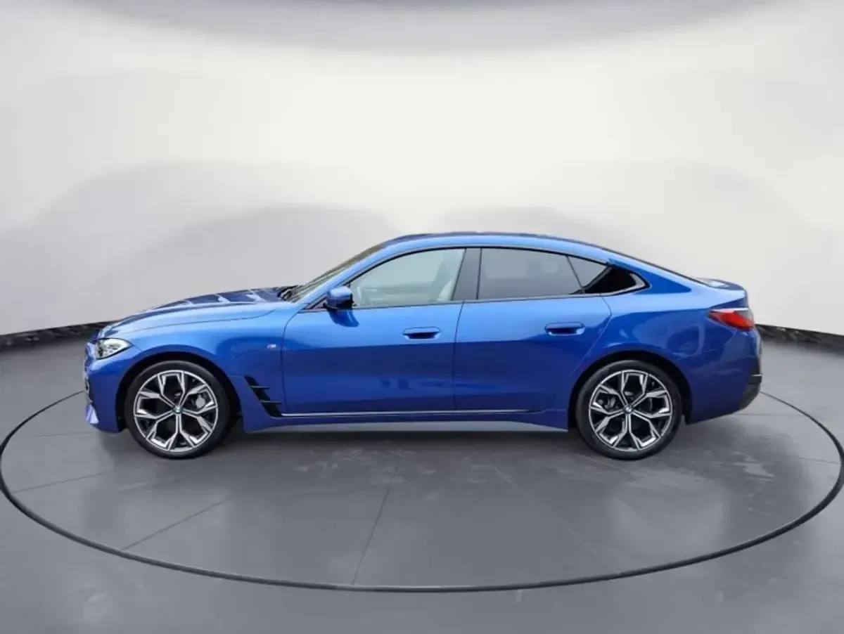 Usata BMW 430 M Sport 245 CV (180 kW) 2023 Blu/azzurro Coupé