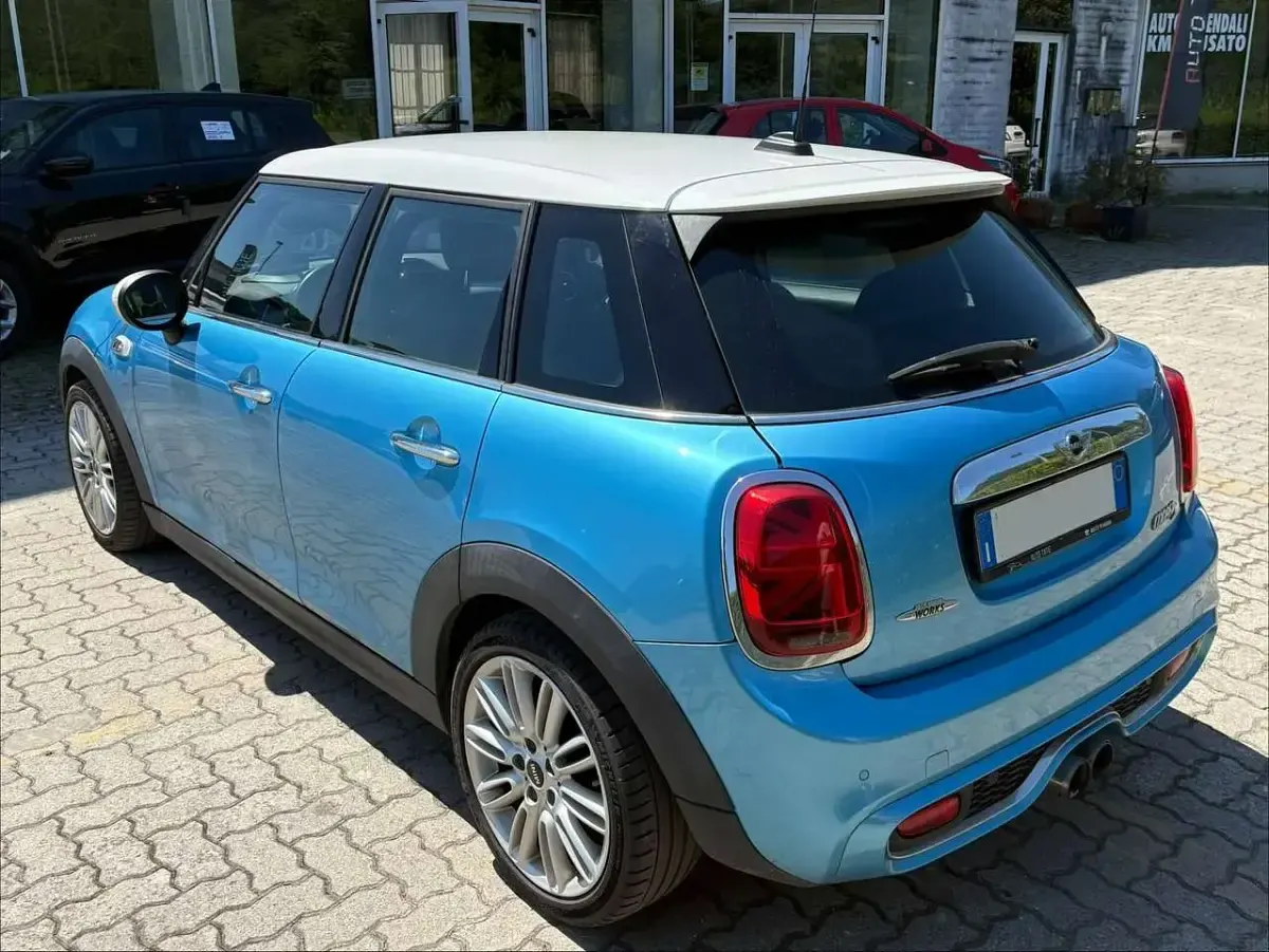 Usata Mini John Cooper Works 192 CV (141 kW) 2016 Blu/azzurro Utilitaria