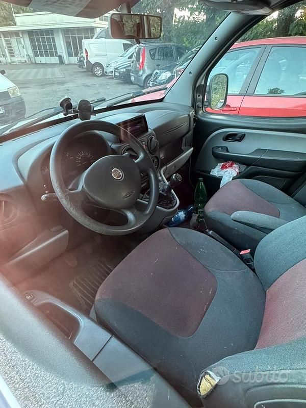 Usata Fiat Doblò 103 CV (75 kW) 2009 Bianco Monovolume