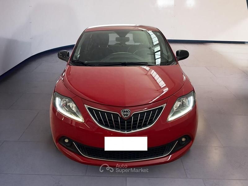 Usata Lancia Ypsilon Gold 69 CV (50 kW) 2022 Rosso Utilitaria
