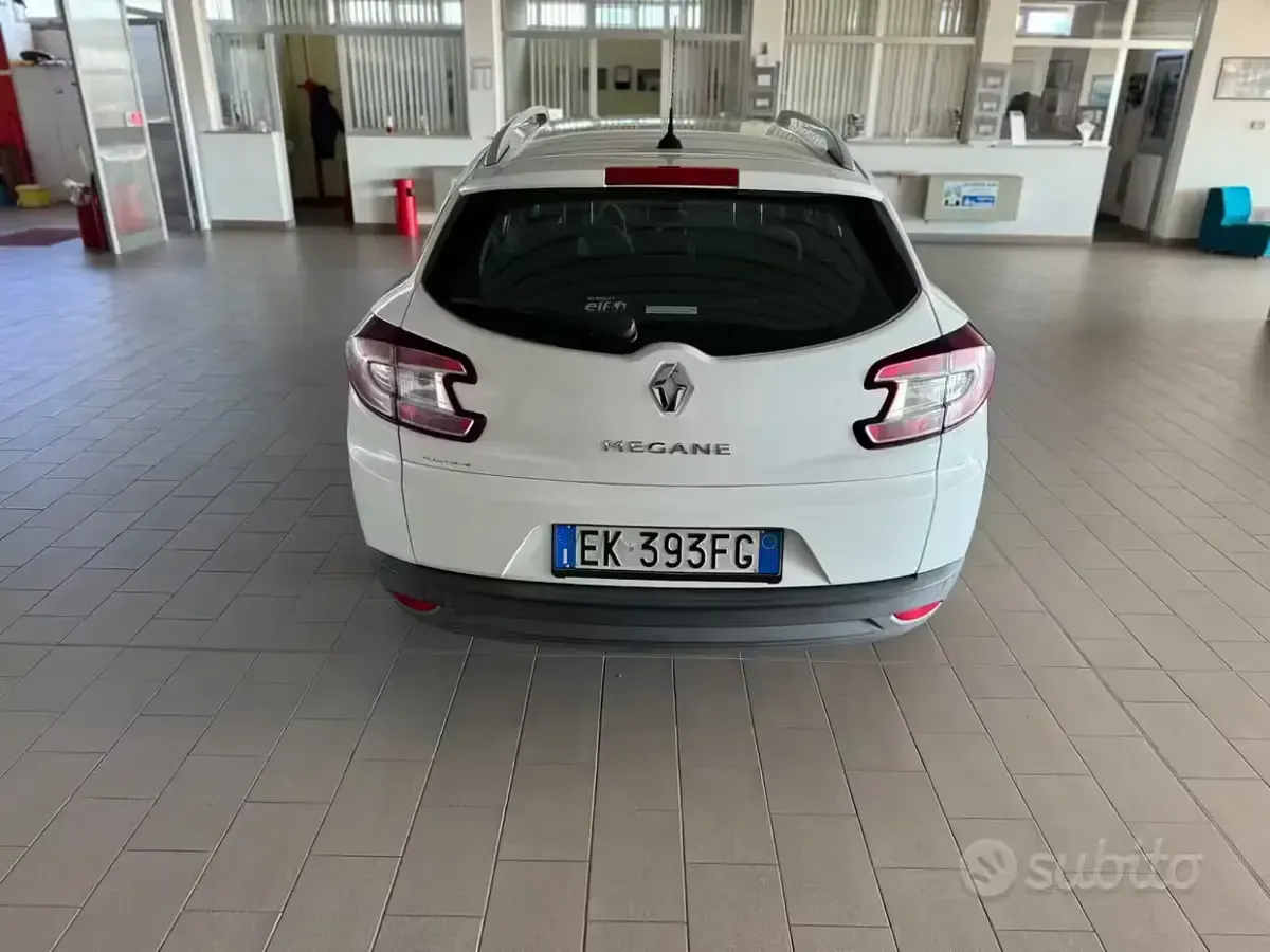 Usata Renault Mégane GrandTour 110 CV (80 kW) 2011 Bianco Station wagon