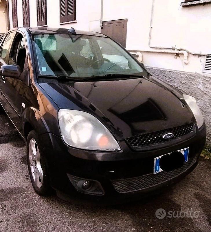 Usata Ford Fiesta Ghia 2007 Nero Berlina