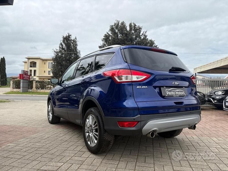 Usado Ford Kuga Titanium 140 CV (102 kW) 2015 Azul SUV