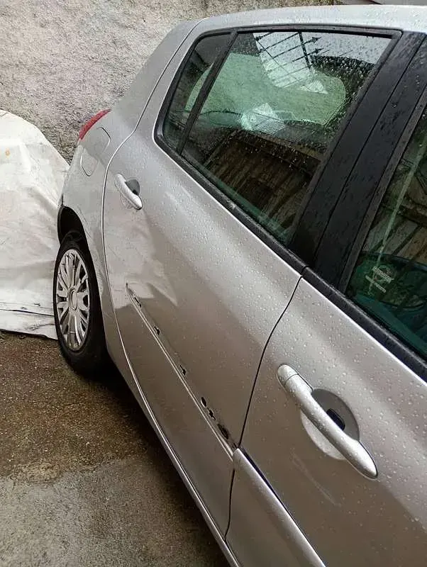 Usata Renault Clio III Dynamique 86 CV (63 kW) 2010 Argento Berlina