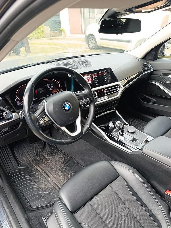 Usata BMW 318 2020 Grigio Station wagon