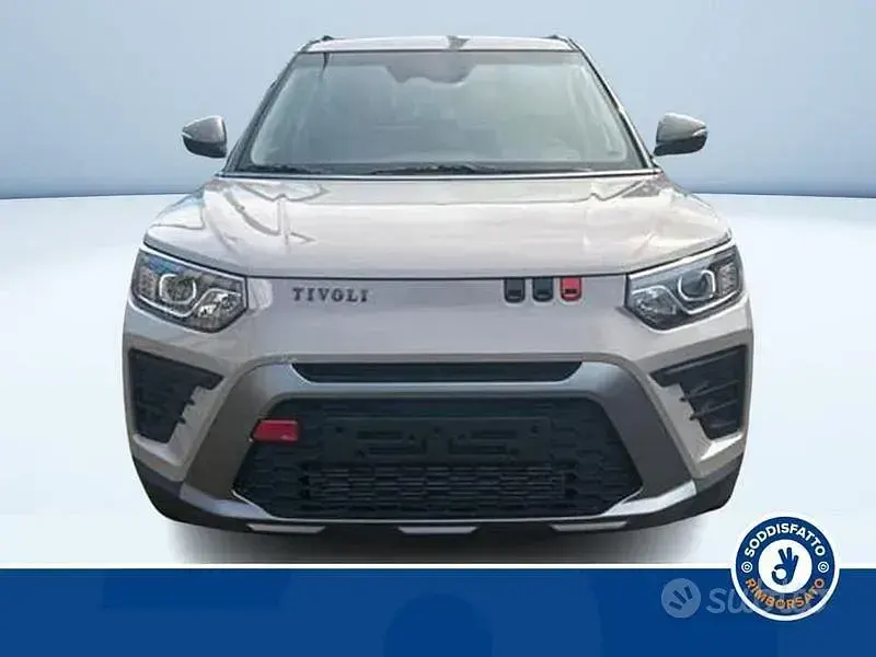 Nuova KGM Tivoli 163 CV (119 kW) 2026 Beige metallizzato SUV