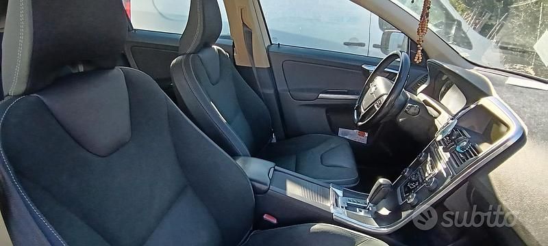 Usata Volvo XC60 2012 Bianco SUV