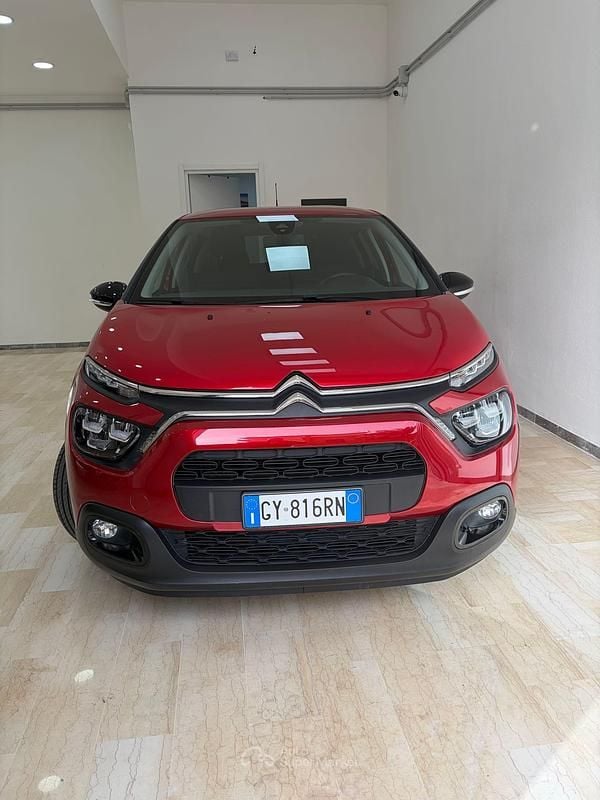 Usata Citroën C3 101 CV (74 kW) 2023 Rosso Utilitaria