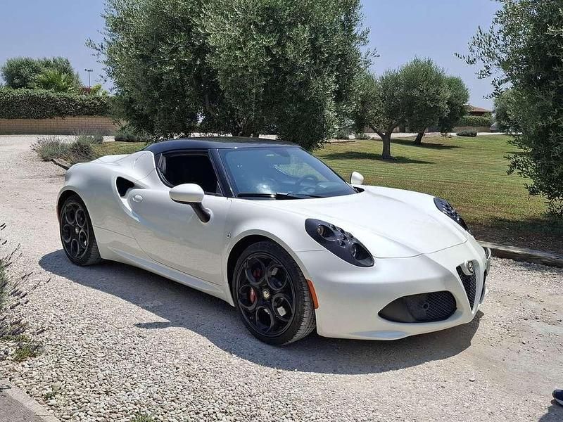 Usata 2016 Alfa Romeo 4C Coupé | 74.900 € (Ottimo prezzo) - Immagine 1/4