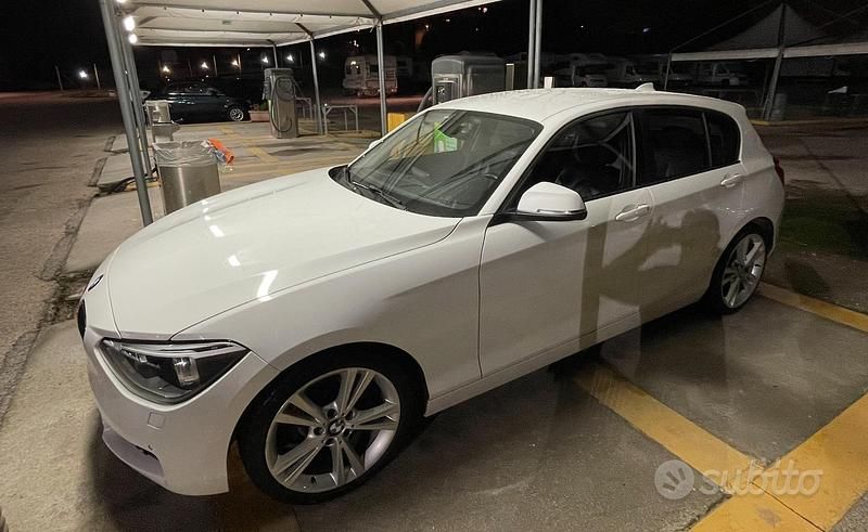 Bianco Usata 2011 BMW 120 Due volumi | 8000 € (Molto cara) - Immagine 1/4