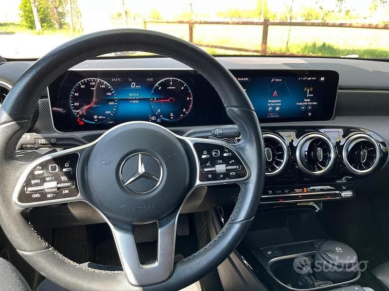 Usata Mercedes A180 Executive 116 CV (85 kW) 2019 Nero Berlina