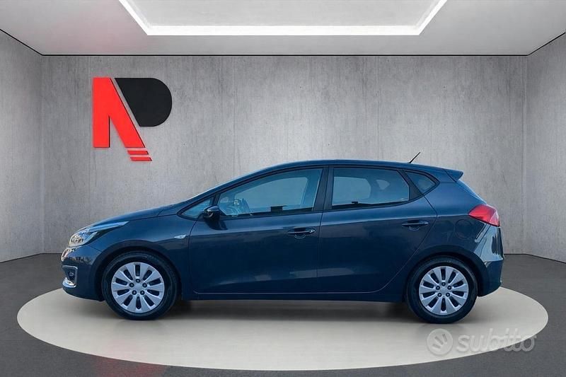 Usata Kia Ceed Active 135 CV (99 kW) 2017 Grigio Utilitaria