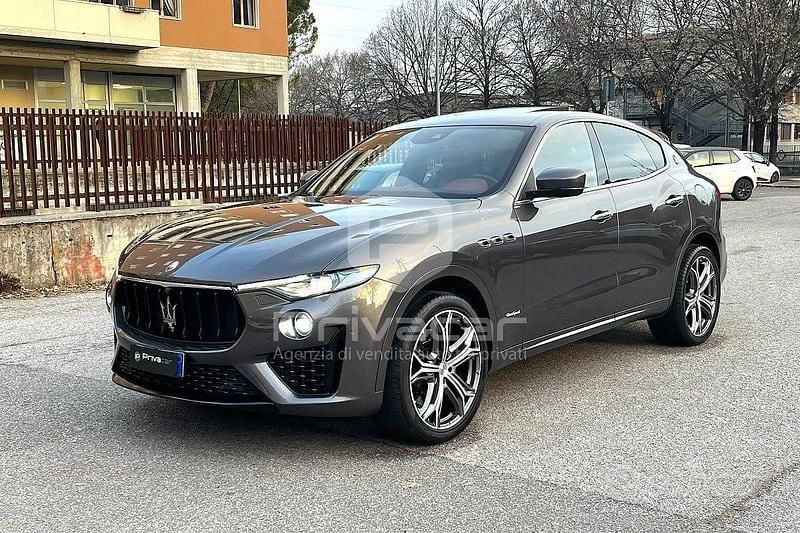Usata Maserati GranSport 275 CV (202 kW) 2018 Grigio Station wagon