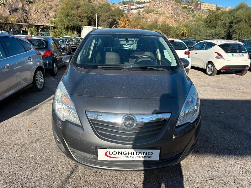 Usata Opel Meriva 95 CV (69 kW) 2012 Grigio Monovolume