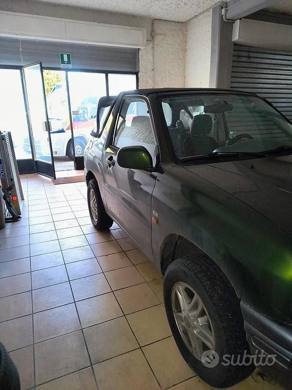 Usata Suzuki Grand Vitara 94 CV (69 kW) 2001 SUV