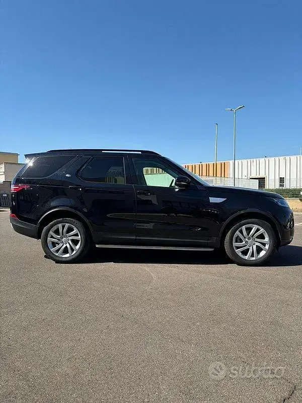 Usata Land Rover Discovery HSE Luxury 241 CV (177 kW) 2019 Nero SUV