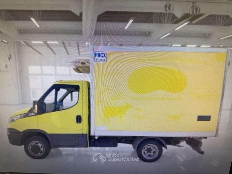 Usata Iveco Daily 179 CV (131 kW) 2019 Giallo
