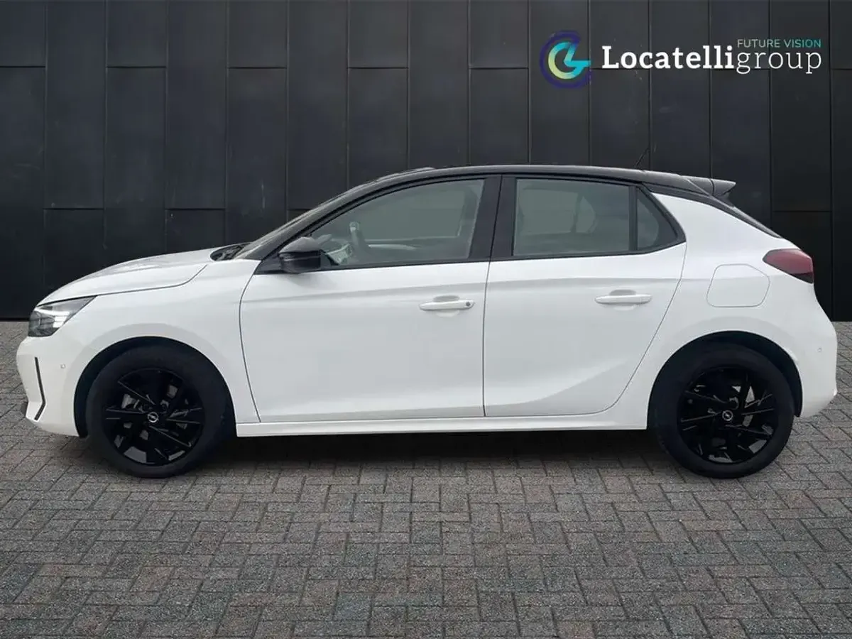 Usata Opel Corsa 101 CV (74 kW) 2025 Bianca Utilitaria