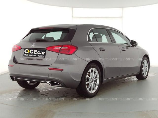 Usata Mercedes A180 Sport 136 CV (100 kW) 2020 Grigio scuro Berlina