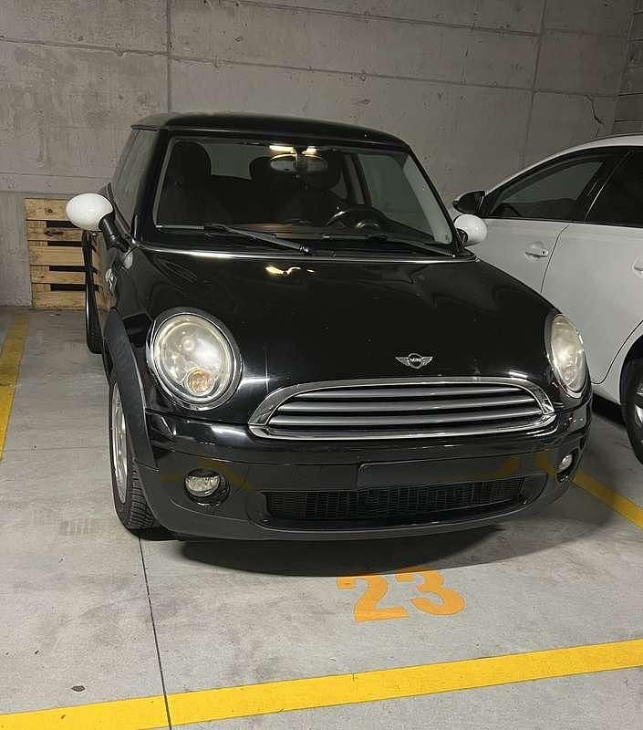 Usata Mini Cooper 75 CV (55 kW) 2010 Nero Utilitaria
