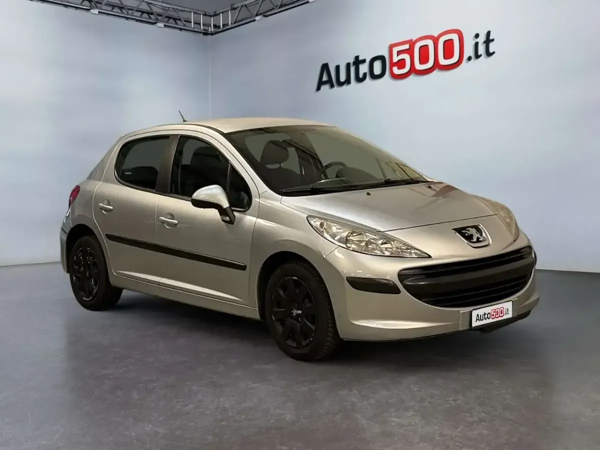 Usata Peugeot 207 73 CV (53 kW) 2009 Argento Berlina