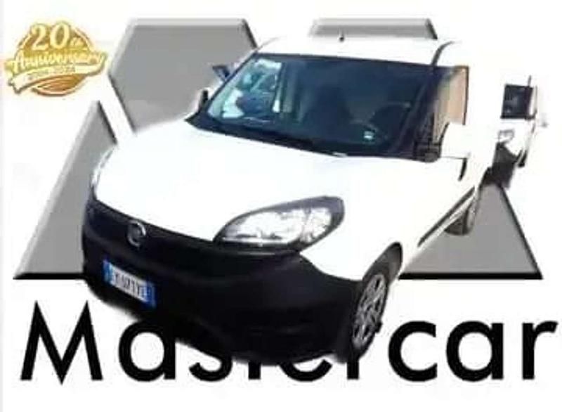 Bianco Usata 2019 Fiat Doblò Monovolume | 7900 € (Super prezzo) - Immagine 1/4