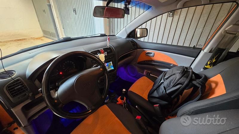 Usata Kia Picanto EX 65 CV (47 kW) 2005 Utilitaria