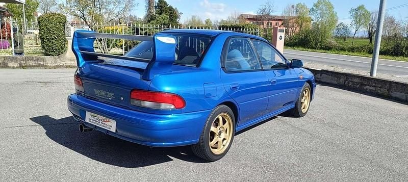 Usata Subaru Impreza 280 CV (205 kW) 1999 Blu/azzurro Berlina