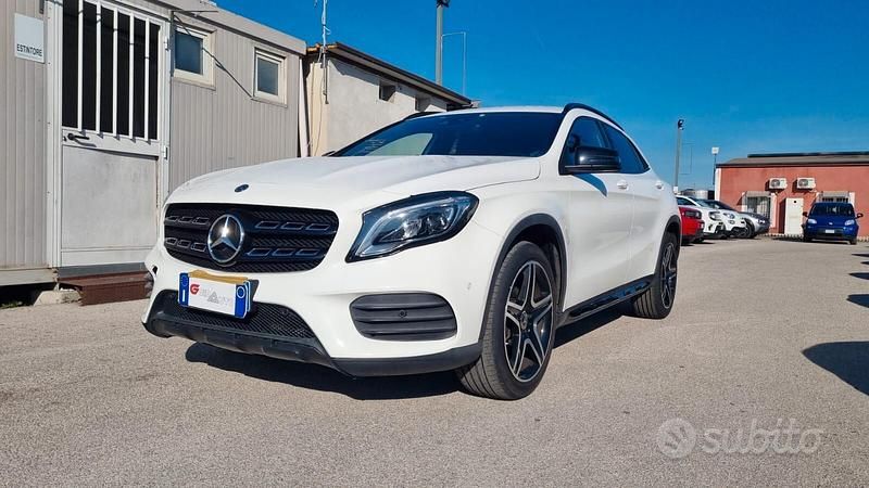 Usata Mercedes GLA200 Premium 136 CV (100 kW) 2019 Bianco SUV