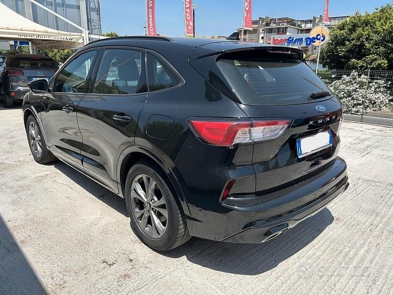 Usata Ford Kuga ST-Line X 120 CV (88 kW) 2020 Nero SUV
