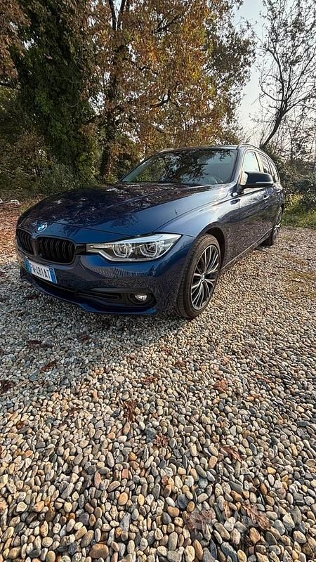 Blu Usata 2019 BMW 320 Tre volumi | 16.000 € (Super prezzo) - Immagine 1/4