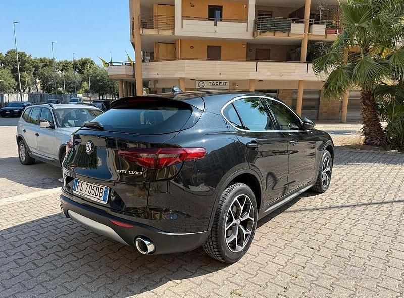 Usata Alfa Romeo Stelvio 210 CV (154 kW) 2018 SUV