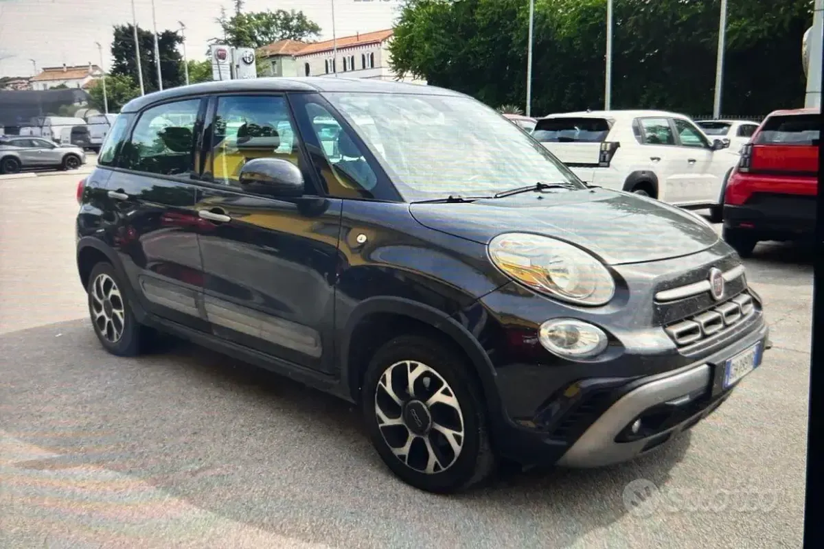 Usata Fiat 500L Cross 95 CV (69 kW) 2022 Nero Monovolume