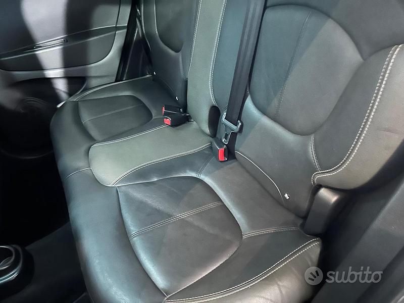 Usata Renault Captur 110 CV (80 kW) 2016 Grigio SUV